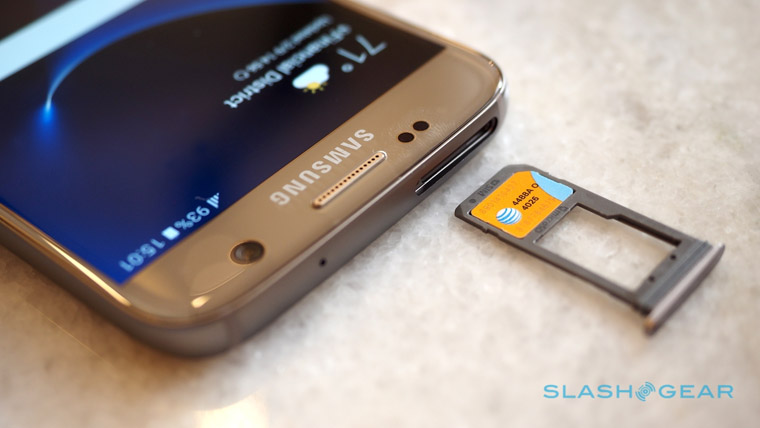 Слот microSD в Galaxy S7
